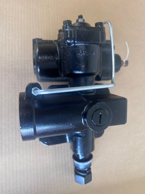 QAF500050 - Steering Box - RHD - Land Rover Discovery 2 - 2002 Onwards Image 1