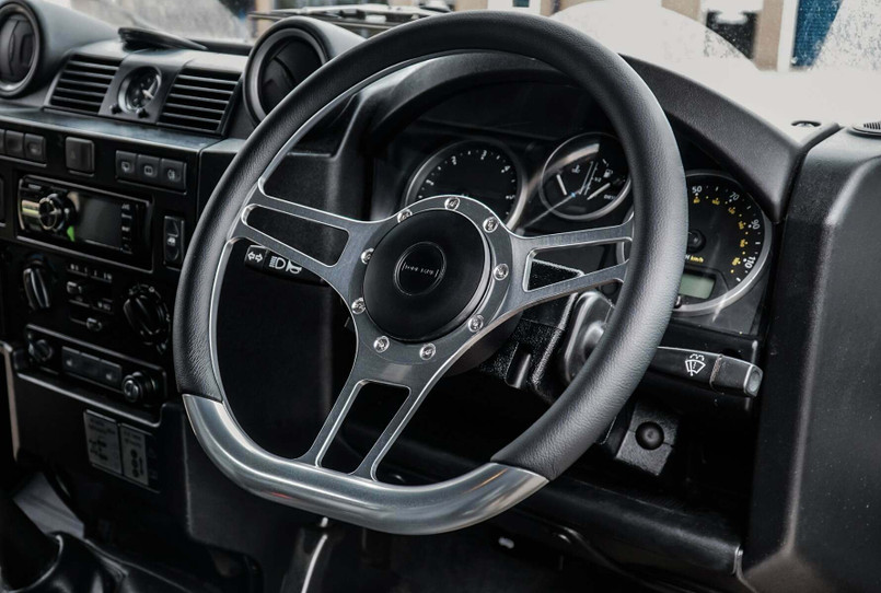 BEDROCKBUNDLE - Bedrock Aluminium and Leather Steering Wheel from Exmoor Trim for Land Rover Defender and Series IN STOCK FOR INSTANT DISPATCH Image 4