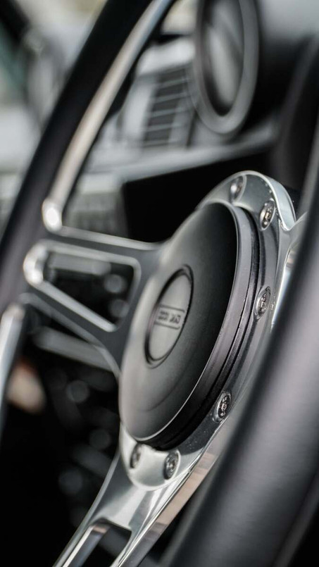 BEDROCKBUNDLE - Bedrock Aluminium and Leather Steering Wheel from Exmoor Trim for Land Rover Defender and Series IN STOCK FOR INSTANT DISPATCH Image 10