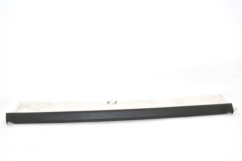 BTR5703PUB - Left Hand Body Sill Side Finisher - Black - 4 Door - Range Rover Classis, Discovery 1 - Genuine Land Rover  Image 1