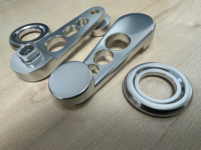 LRC2879 - Retro Window Winder Handles for Land Rover Defender - in Aluminium - Fits from 1994 Image 1