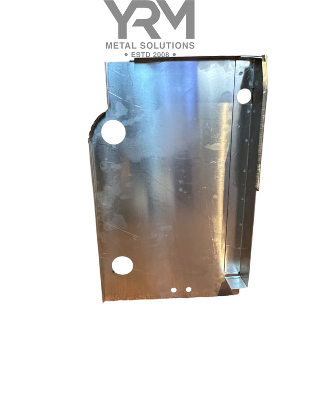 YRM484 - RHS Rear End Quarter Panel - Land Rover Defender 90 & 110 - by YRM Image 2