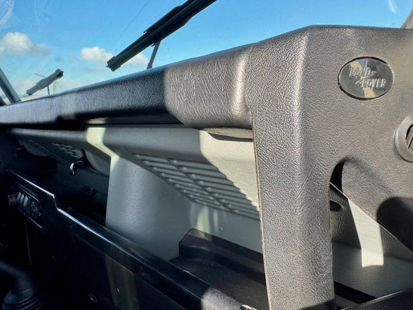 MUD-0117 - Pad - Facia Crash Assembly - Dashboard Top Rail - Land Rover Defender 1983-2006 - by Mud UK Image 7