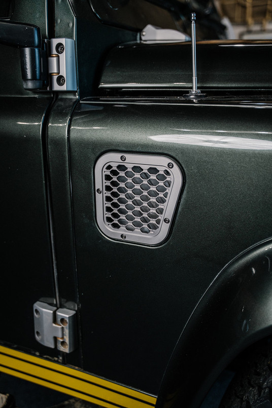 EXT014-168 - Billet Aluminium Wing Side Vent - Right Side - Silver - from Exmoor Trim Image 4