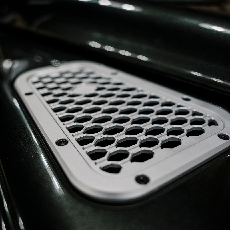 EXT014-155 - Billet Aluminium Wing Top Vents - Supplied as a Pair - Silver - from Exmoor Trim Image 2