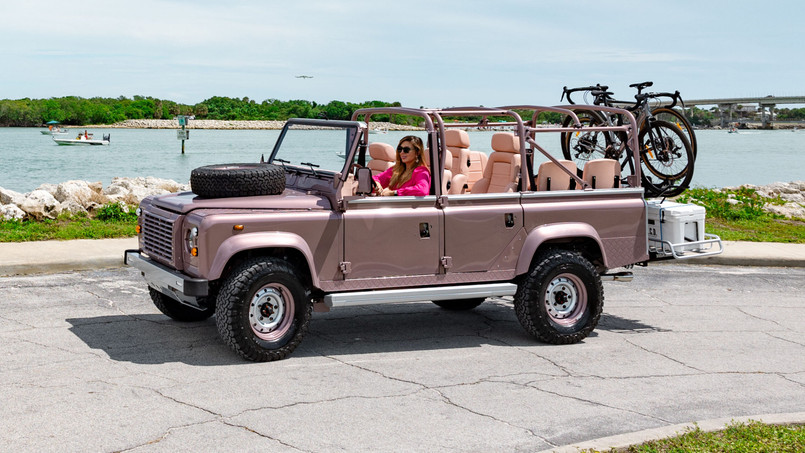 LRC10846 - Front & Side Defender Door Conversion Kit - Set of 4 Doors to fit Series 3 Doors to your Defender - Includes Galvanised Door Bottoms Image 4