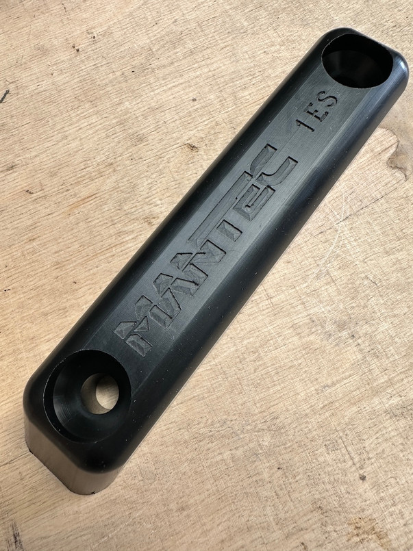 LRC8259  - Mantec Steering Guard for Land Rover Defender - Black Edition - Talons Image 5