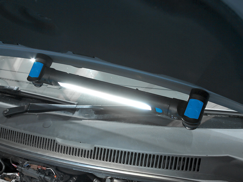 DA7588 - Universal 10W Under Bonnet Compact Work Lamp - by Laser Image 3