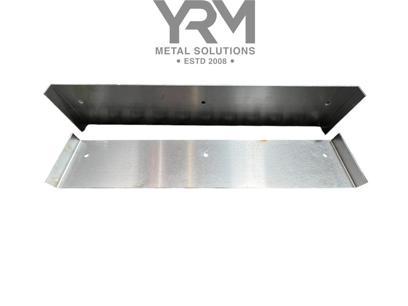 YRM502 - Rear Tub Bulkhead, inc 50 A Rivets – LR Series 2/2A/3 88″ Image 5