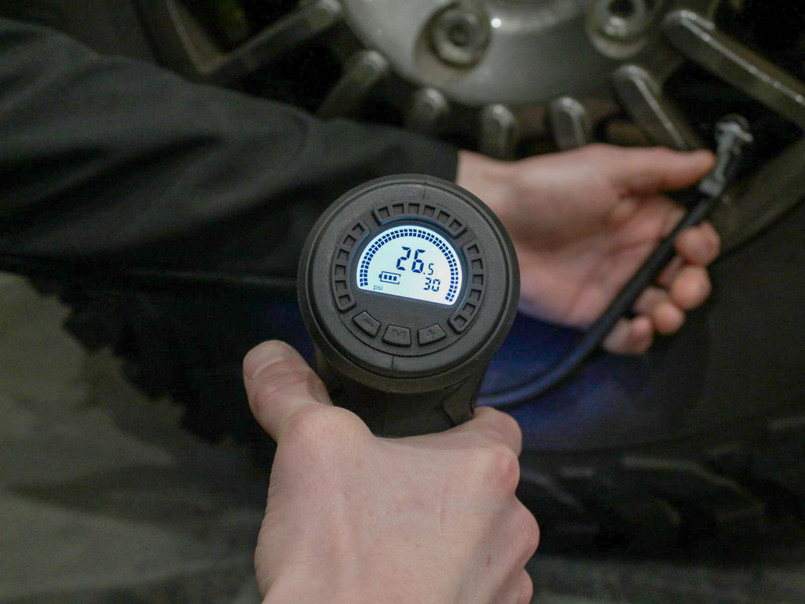 TF2908 - Cordless Air Compressor by Terrafirma Image 6