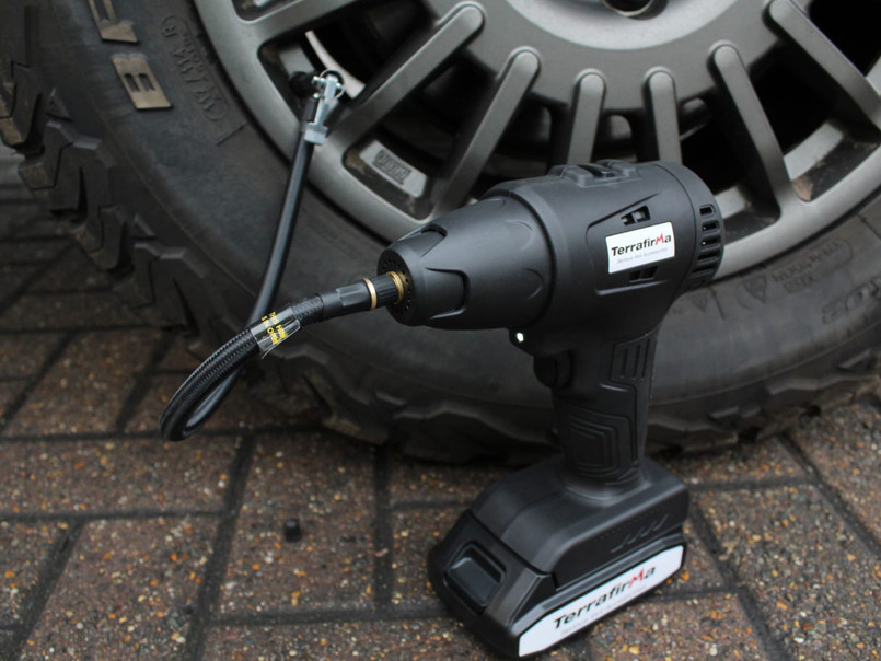 TF2908 - Cordless Air Compressor by Terrafirma Image 7