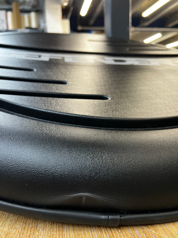 STC7889 - Genuine Defender Wheel Cover - Hard Plastic Moulded - Fits Most Tyre Sizes *DAMAGED - REDUCED TO CLEAR* Image 2