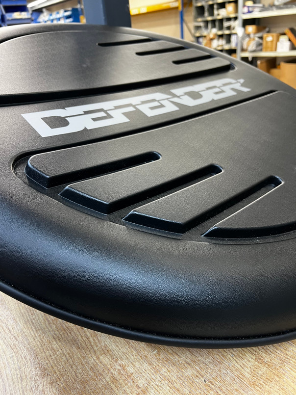 STC7889 - Genuine Defender Wheel Cover - Hard Plastic Moulded - Fits Most Tyre Sizes *DAMAGED - REDUCED TO CLEAR* Image 4