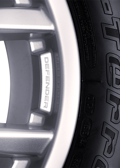 631000012 - Bowler 18" Alloy Wheel for Classic Defender - 1983-2016 - Silver - Genuine Land Rover *LIMITED EDITION* Image 2