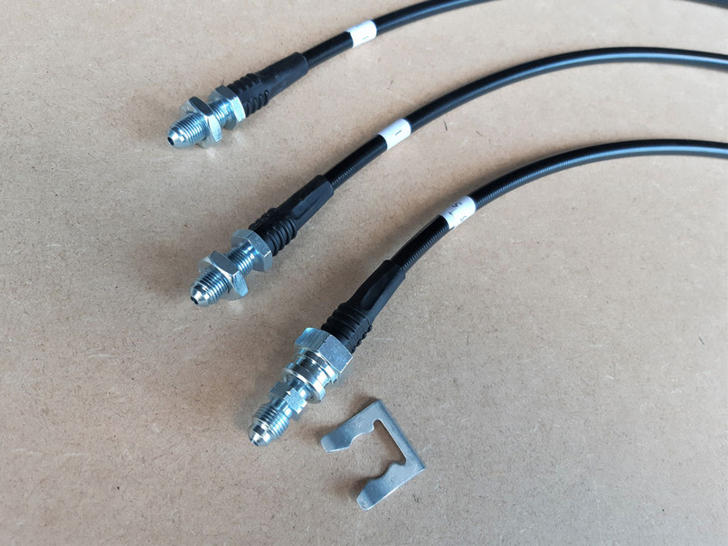 GL1229-BLACK - Extended Brake Hoses - 3 Line Kit - Defender 1999-2004 TD5 EARLY - No ABS - by Gwyn Lewis Image 3