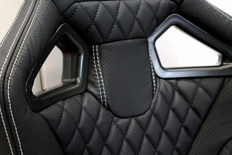 LRI1167 - Pair of RXI Low Base White Stitch Front Seats for LAND ROVER DEFENDER 90/110 Image 13