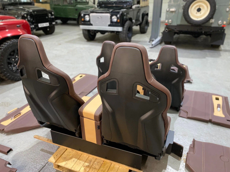 LRI-CBINTERIOR - Chocolate & Barley Leather Full Interior - includes Recaro Seats, Door Cards, Dashboard + More - Defender 110 TDCi - by Lucari Image 5