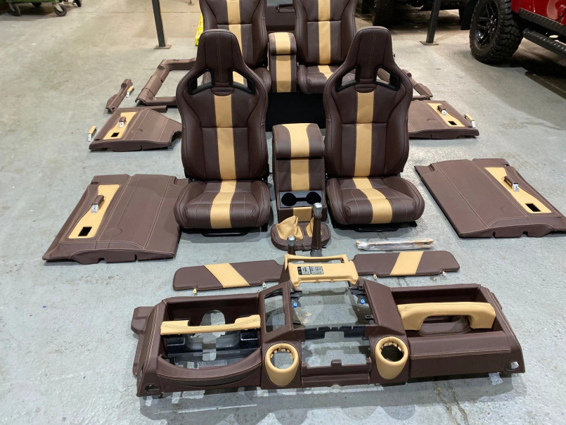 LRI-CBINTERIOR - Chocolate & Barley Leather Full Interior - includes Recaro Seats, Door Cards, Dashboard + More - Defender 110 TDCi - by Lucari Image 4