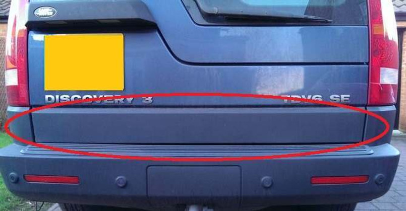 DGP000184PCL - Discovery 3 & 4 Rear Tailgate Lower Trim in Anthracite Grey (For Vehicles Without Colour Coded Bumper / Wheel Arches) - Genuine Land Rover Image 1