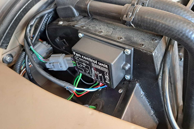 DA8536 - Electronic Blower Control for Land Rover Defender - includes Wiring Harness Image 3