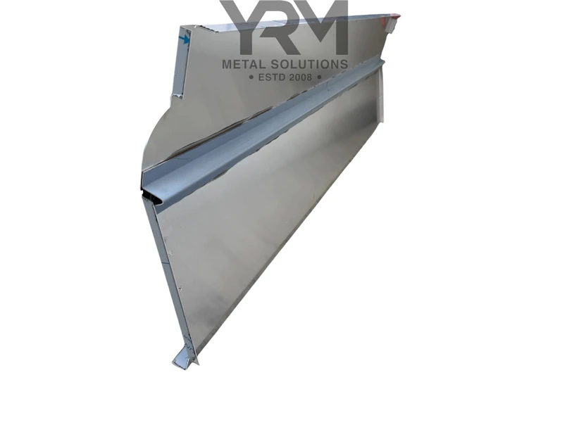 YRM523 - Rear Tub Bulkhead – Land Rover Defender 90/110 (2 or 3 Door) Image 1