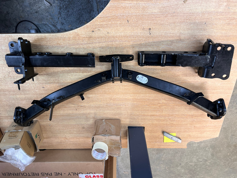 VPLCT0286 - Fixed Height Towing Assembly for Discovery Sport - Fits from 2020 - Vehicles with 3rd Row Seating and Spare Wheel - Genuine Land Rover *EX-DEMO - REDUCED TO CLEAR* Image 4