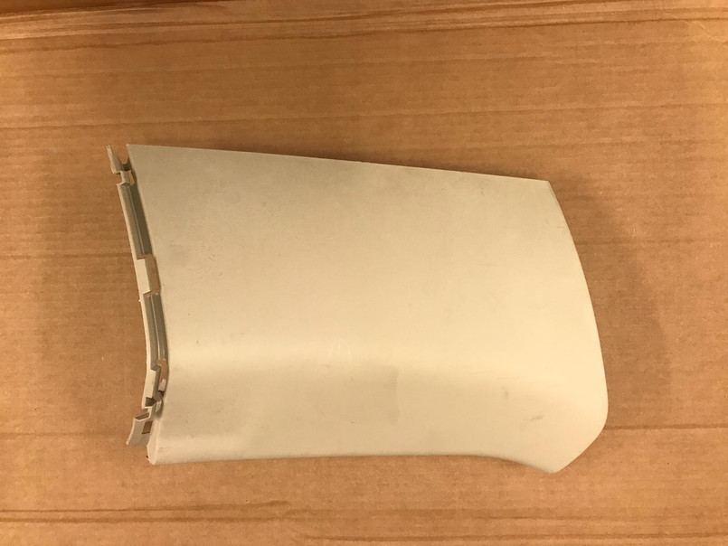 LR007996 - Freelander 2 Right Hand 'E' Pillar in Ivory - Without Speaker Hole Image 1