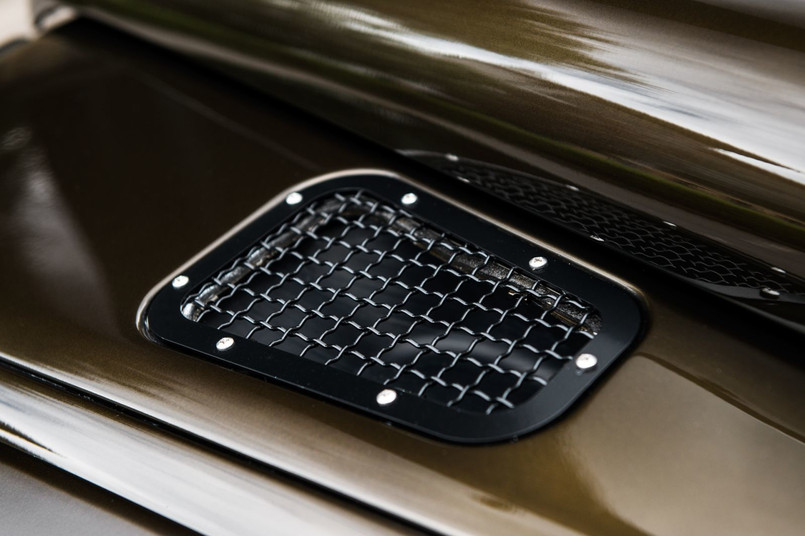 PKDEFWINGVENTINDMESH - Defender Bonnet Vents with Mesh - Pair in Stainless Steel - By Chelsea Truck Company Image 3