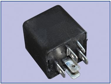 thumbnail interactive-video image 1 of Land Rover Range Rover 6-Pin Wiper Delay Relay – Bowers CUR02-067 (AMR2341) 12v 30A 1 of 3