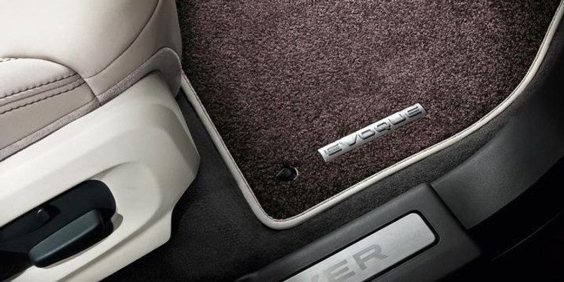 VPLVS0094AAM - Genuine Evoque Mk 1 Deep-Pile Carpet Set In Expresso (RHD) Image 1