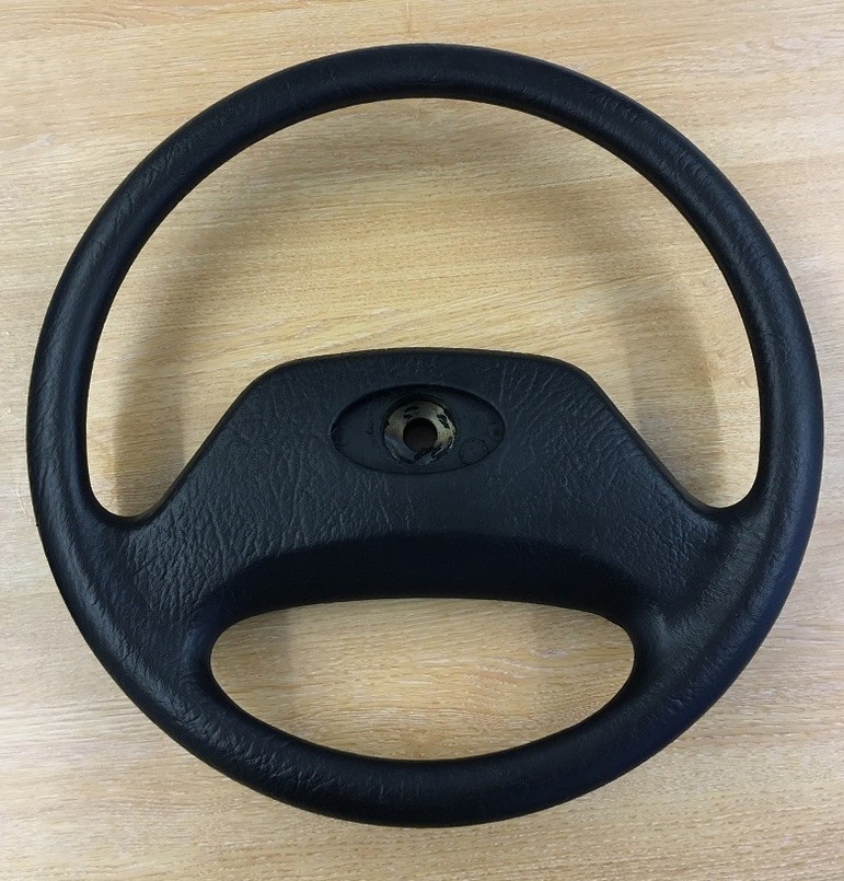 QTB502130 - Standard Defender Steering Wheel - This is Replacement Like-For-Like for your Original - 48 Spline Image 1