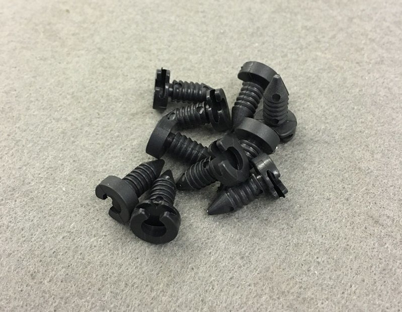 LRC1053 - MXC1800 | Defender Door Card Plastic Rivit Fir-Tree Fastener - Comes as a Pack of 10 Clips (Fits up to 6A719522 Chassis No.) Image 1