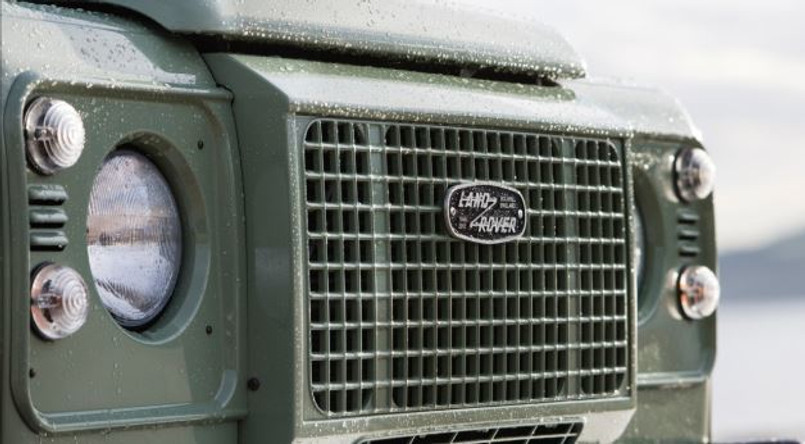 LR159894 - Heritage Grille Land Rover Defender - Genuine Land Rover Grille Image 1