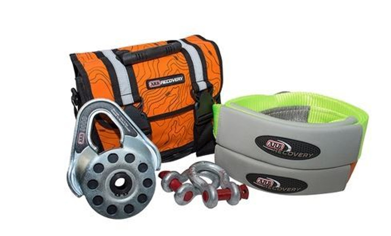 DA8928 - ARB Recovery Kit - Snatch Block, Tree Protectors, Strap, Shackles and Bag - Essential Kit Image 1