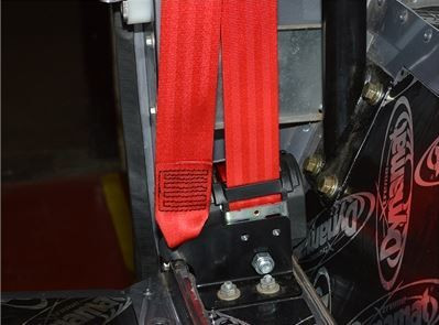 DA5055 - Defender Seat Belt in Red - Fits to Right Hand Side of Truck Cab Vehicle - Standard Belt, Type Approved Image 3