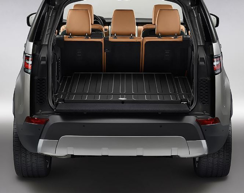 VPLRS0375PVJ - Discovery 5 Loadspace Rubber Mat - Ebony Interior with Premium Air Conditioning - Genuine Land Rover  Image 1