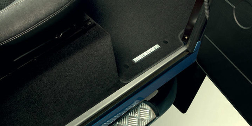 VPLDS0240 - Defender Front Carpet Mat Set - Genuine Land Rover (FOR VEHICLES FROM 2012) Image 1