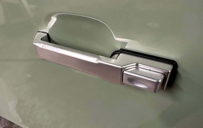 thumbnail image 2 of Left Side Internal Interior Door Handle For Land Rover Defender – DBP5841PMA, Front, Aftermarket, UK 2 of 4