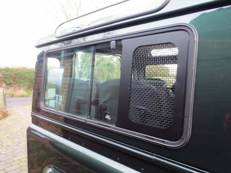 LRC9939 - Sliding Window Grilles for Land Rover Defender up to 2004 - includes Insect Screen Image 1