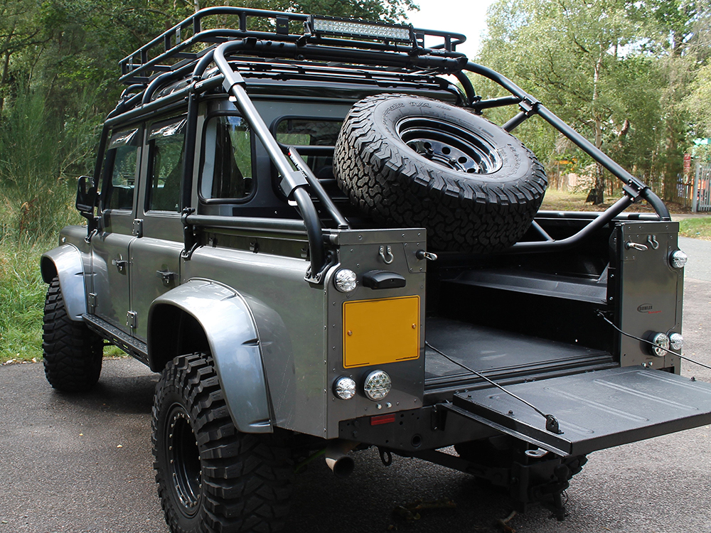 DA3811 - Roll Cage Fixed Spare Wheel Carrier - Defender Double Cab 1983 ...