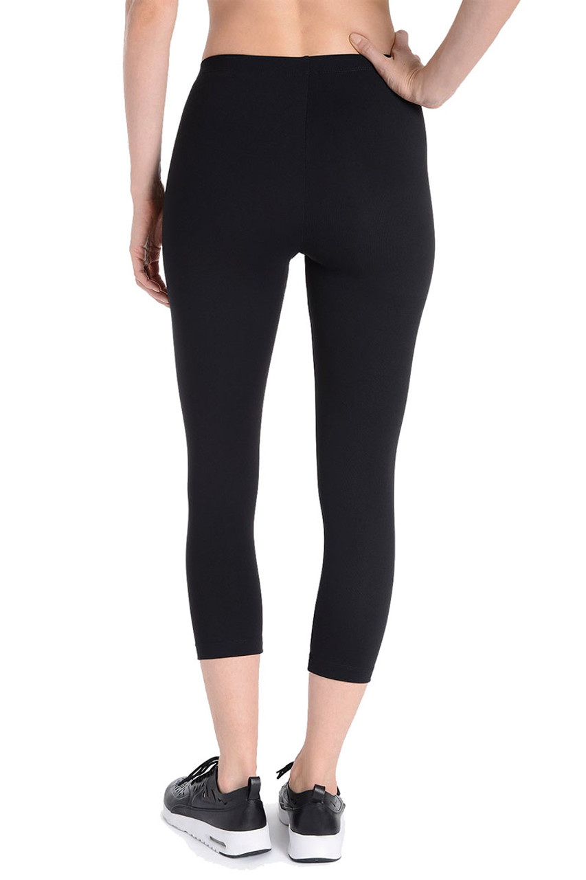 danskin 1561 women s black classic supplex body fit capri legging 6 13891.1626283372