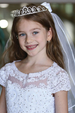 Beaupretty First Communion Veil Headband Childrens Wedding Veil with Comb Crown Tiara Flower Girls Hair Accessory 