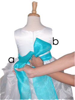 how to tie the perfect bow on a dress