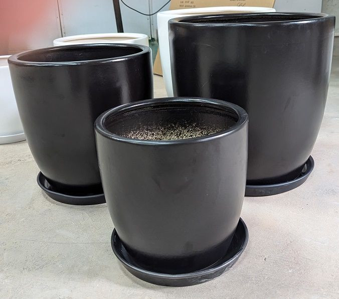Pot - Straten Black w/saucer L