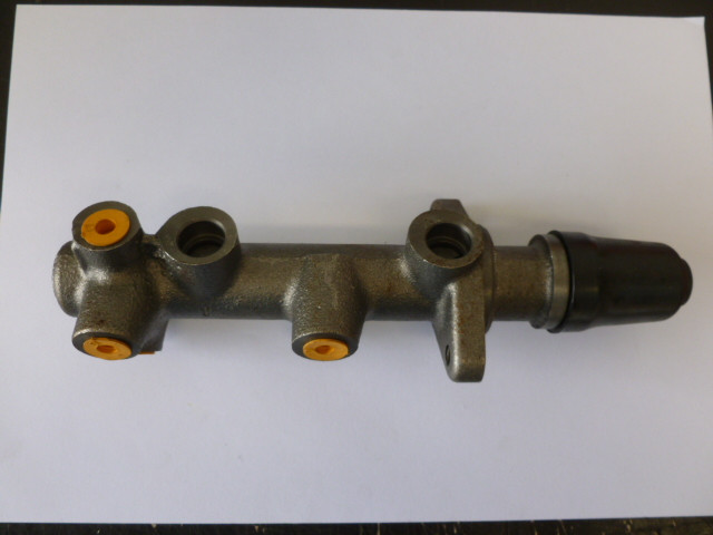BRAKE MASTER CYLINDER TYPE 3 DUAL CIRCUIT GENUINE ATE