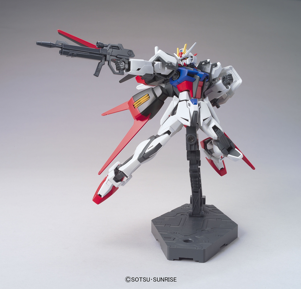Bandai MG GAT-X105 Aile Strike Gundam Ver. RM - Newtype