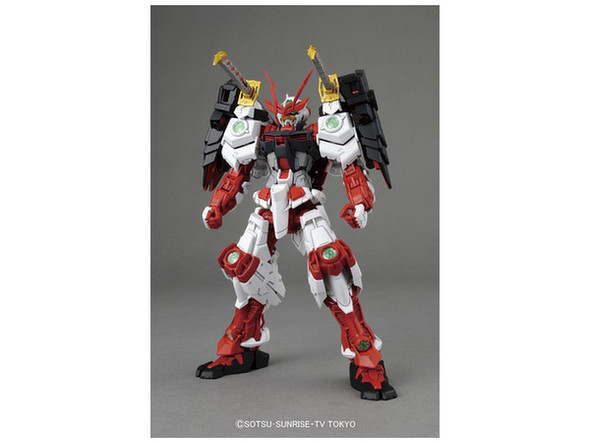 Bandai 1/100 MG Sengoku Astray Gundam Main Image