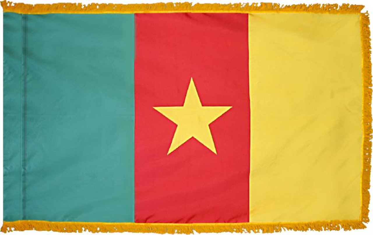  Cameroon Presentation Flag & Flagpole Set 