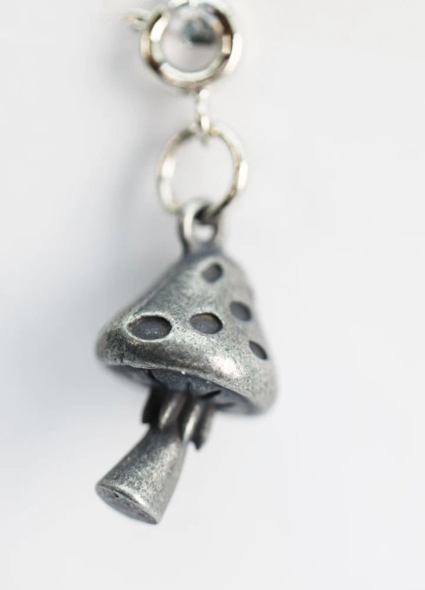 Traveler's Trinkets: Mushroom Charm