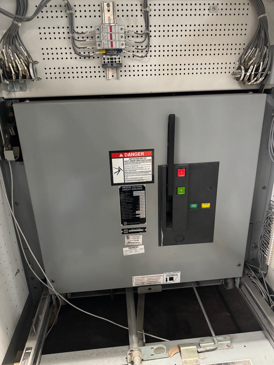 Square D Type VR 5KV 2000A Single Section (267) Bullock Breakers